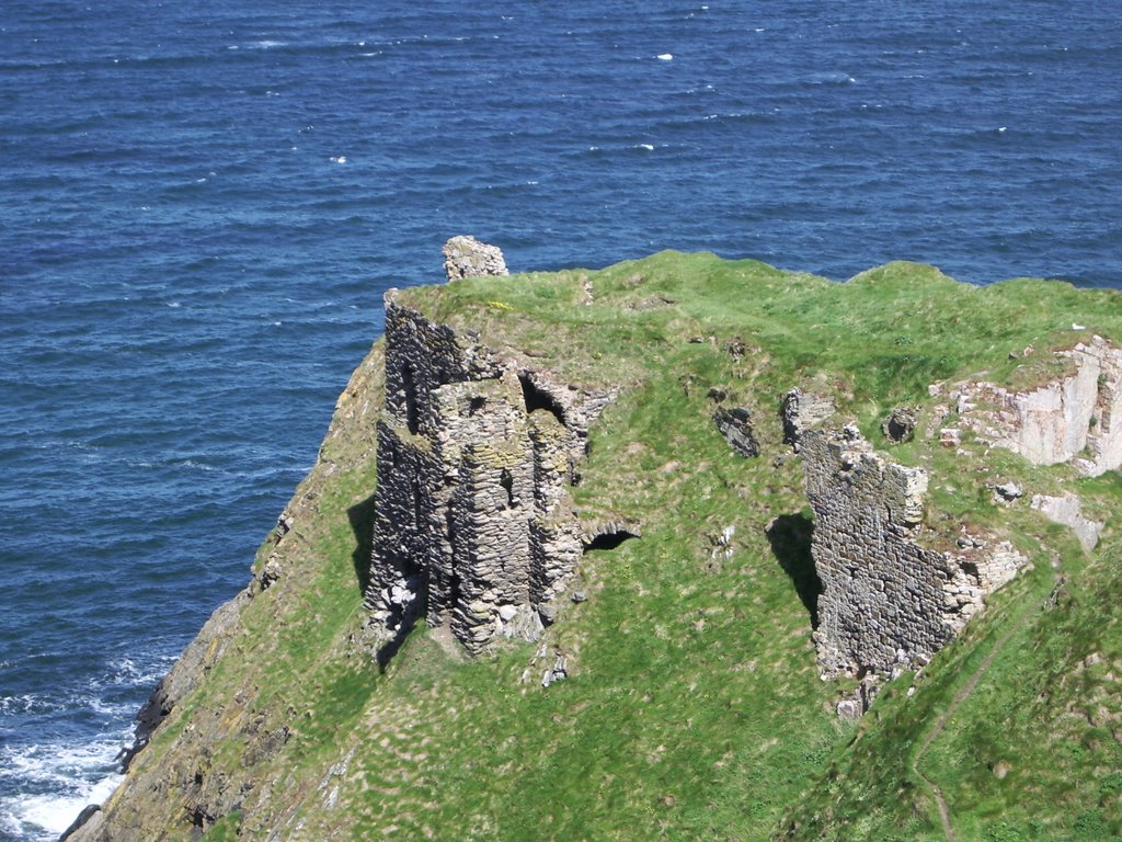 Findlater Castle by RSH