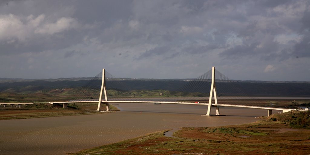 Puente Internacional desde el PARADOR by alberto ou