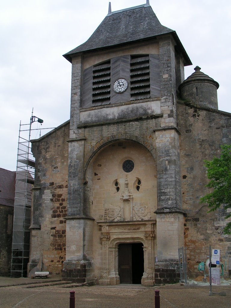 *Rouffignac-Saint-Cernin-de-Reilhac: la façade de l'église by Hans Briaire