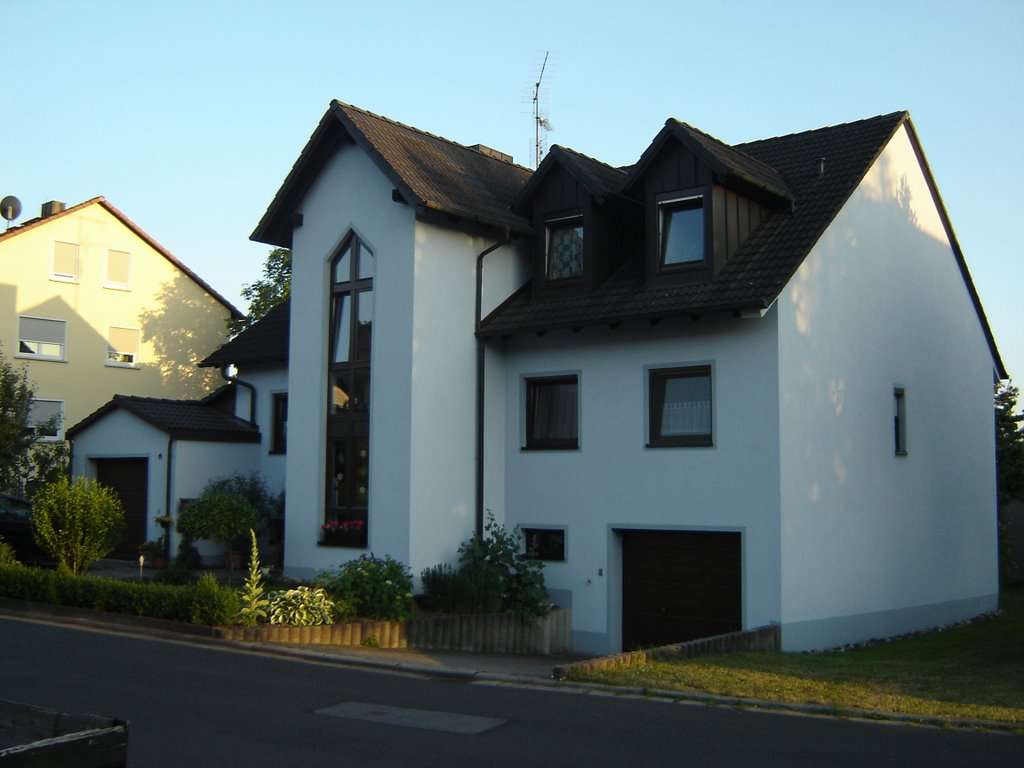 Geisfeld, 96129 Strullendorf, Germany by Landluitbald