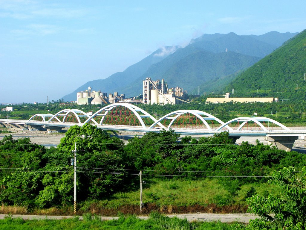 太魯閣大橋 by TWS.TAIWAN