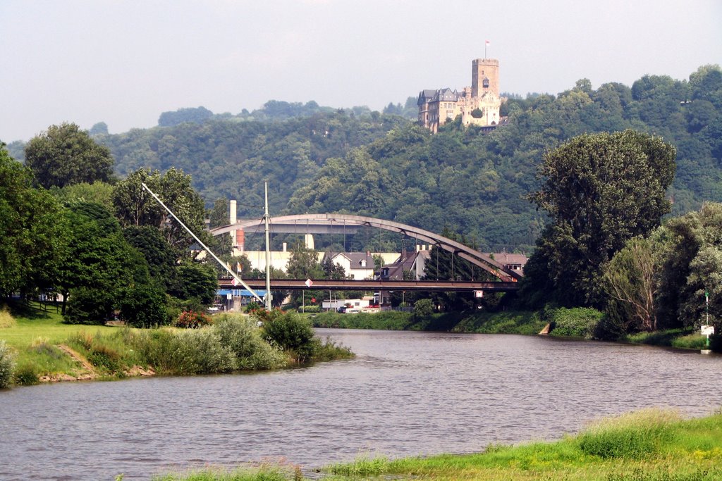 Lahnmündung mit Burg Lahneck by gerhardknoe