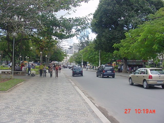 Teofilo Otoni.Praça Tiradentes2(2003) by Juan E. Rosario