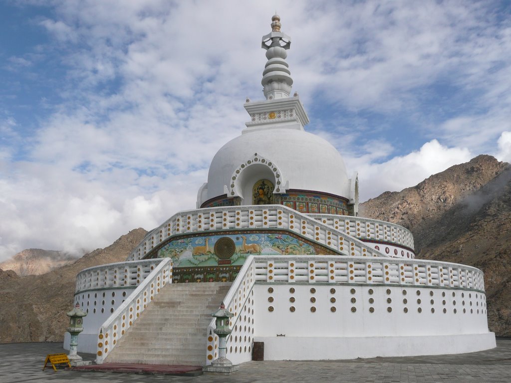 Chanti Stupa / Leh - 200807 by biloufilou