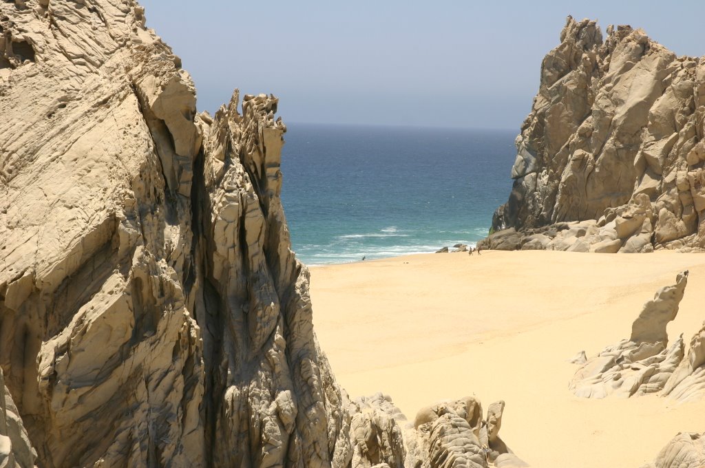 View of the Pacific through the cut in Lands End by swhitfield