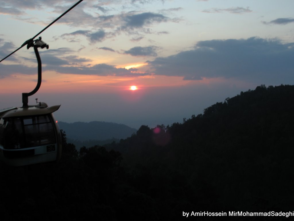 Sunset from telecabin of Genting highland by amir.mms