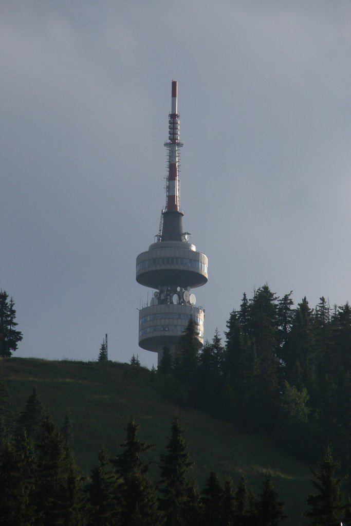 Snezhanka tower by mantovski