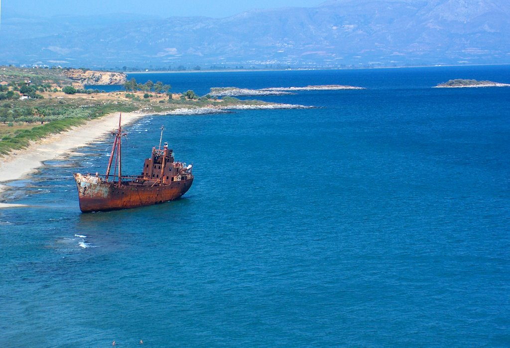 Githio - The sunken boat by Philippe 83