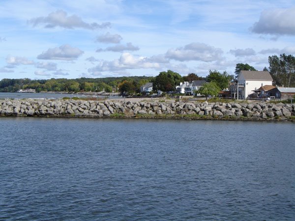 Beach (Seabreeze Park) Lake Ontario near Rochester, USA by T. Beckmann ( www.travel-worldwide.biz )