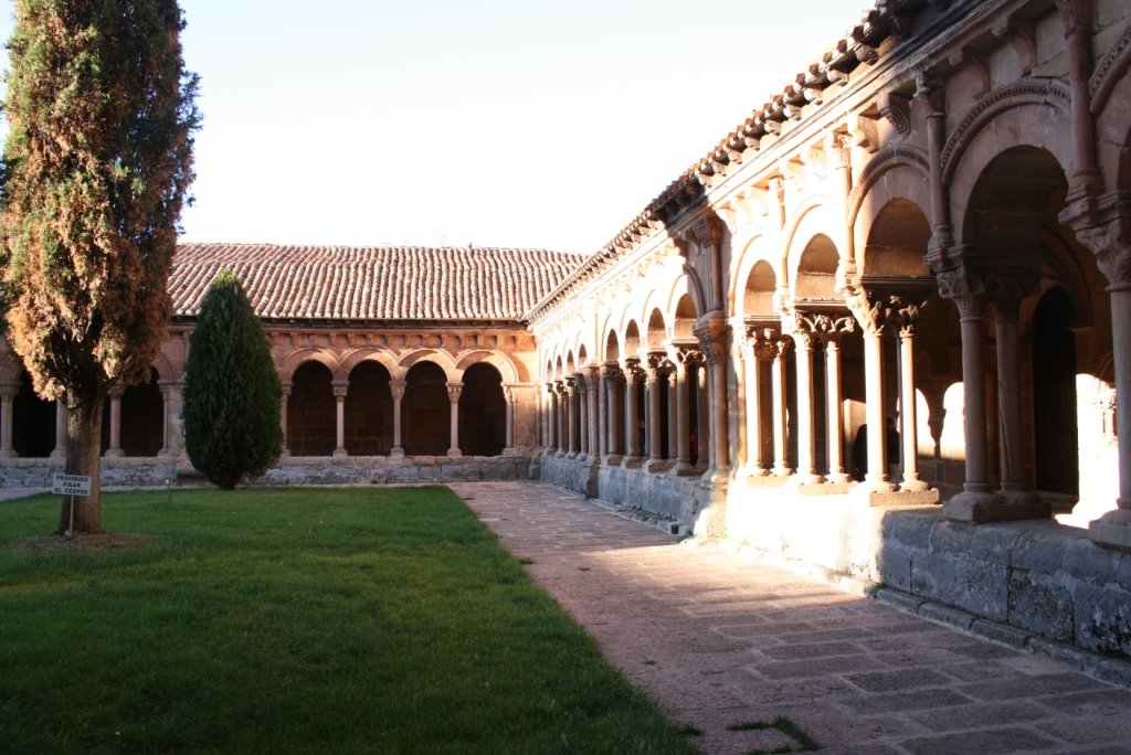 San Juan de Duero by José Luis Barba Asen…