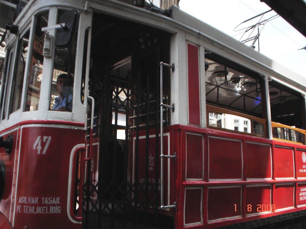 Tram-Trip at İstiklal Street by ridvan tuncel