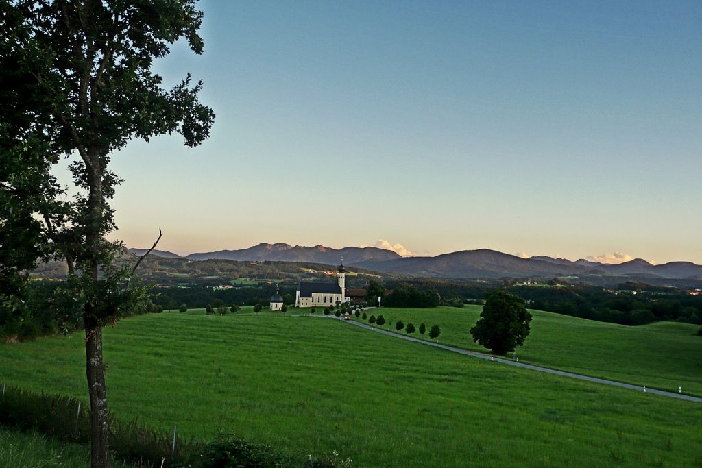 Wilparting am Irschenberg an der A8 by Johann Hartl