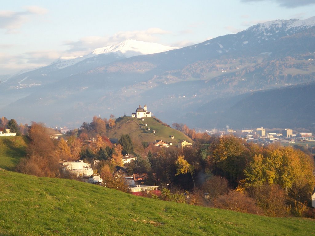 Arzl, Sternwiesen, Blick zum Kalvarienberg by tonig23