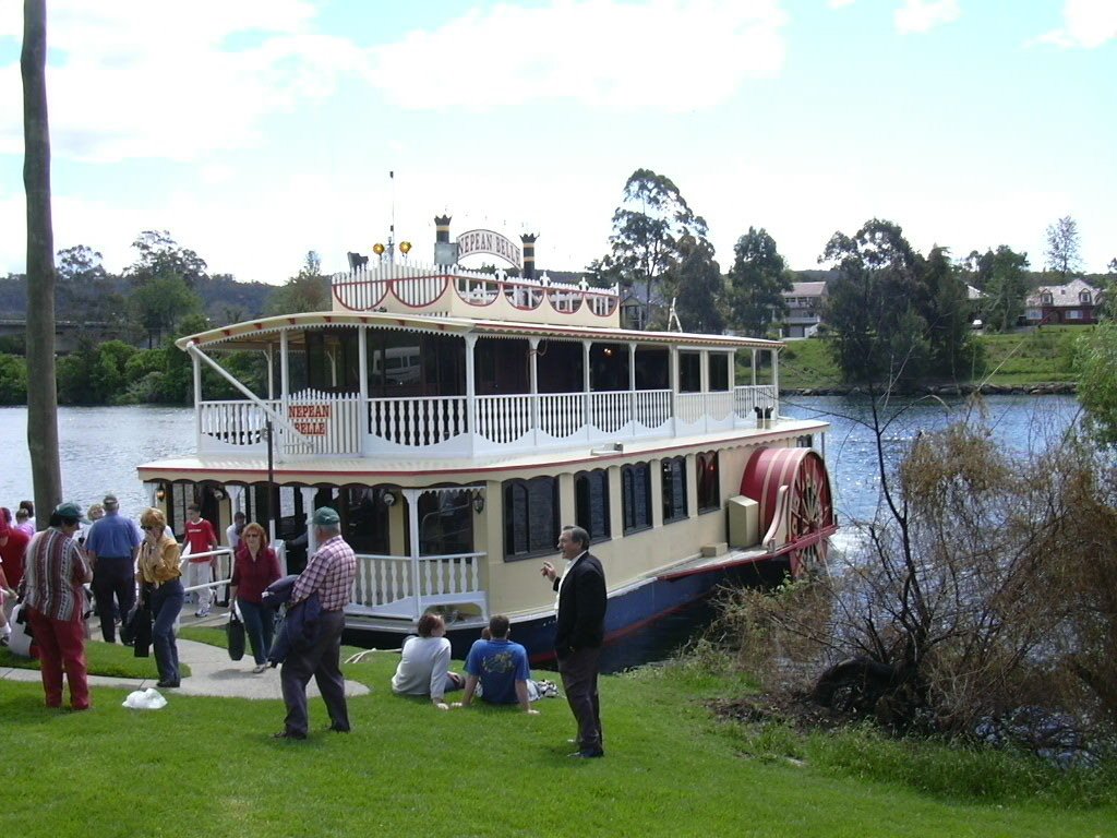 The Nepean Belle Paddleship by Alan Farlow