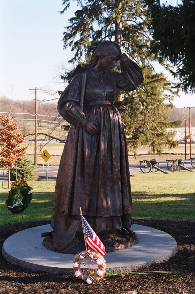 Elizabeth Thorn Women's Memorial by Vaillancourt Photogr…