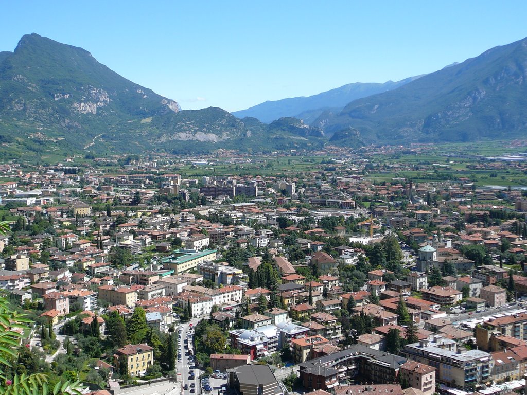 Riva del Garda, Italy by ahomata