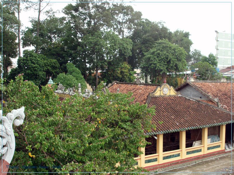 Chùa - Hội Khánh - Pagoda by Vietnam - Paracels