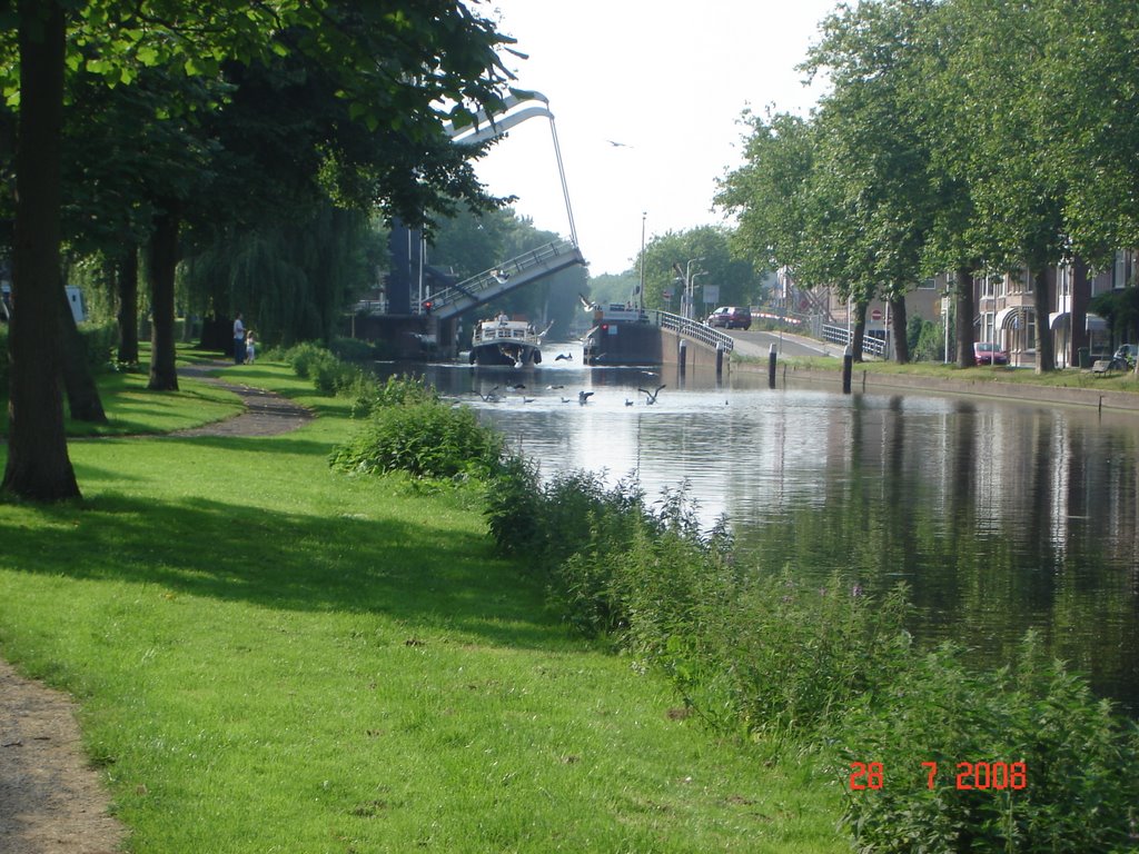 Canal in Delft by lubaphoto