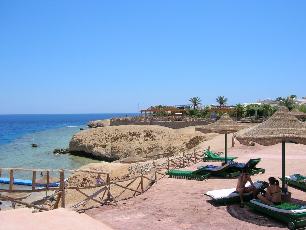 Sharm El Sheikh (Egitto) - Club Sharm e la barriera corallina by Angelo Tanzi