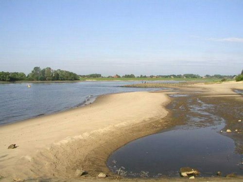 Geesthacht Staustufe Elbangeln 04.JPG by Torsten Schlüter