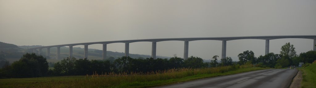 Kőröshegy, 8617 Hungary by Csaba Buzás