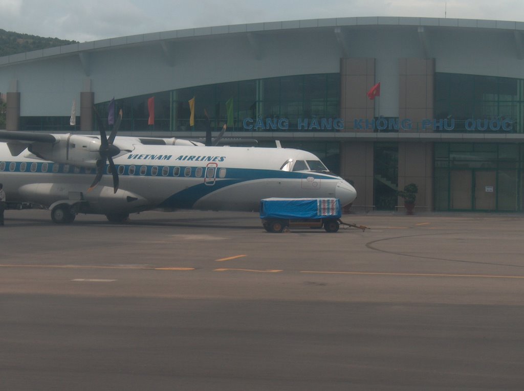 Phú quốc's airport by quancota