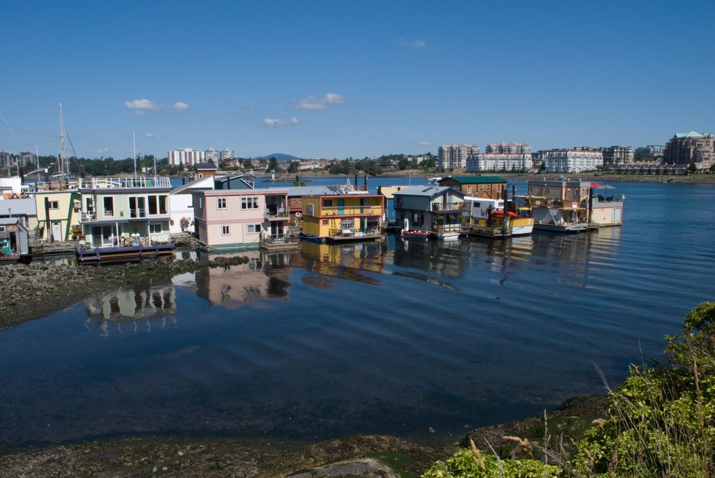 Houseboats at Laurel Point, Victoria BC by whoelius