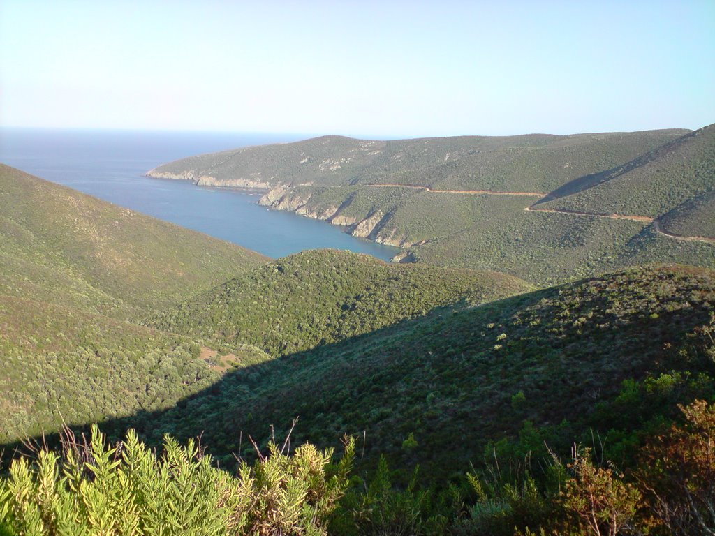 View from Kalamitsi - Porto Koufo road by George Pantelas