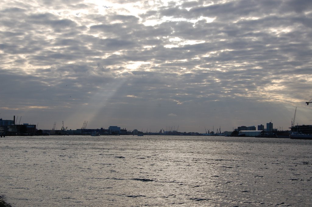 View of the Maas by Jeroen Overbeek