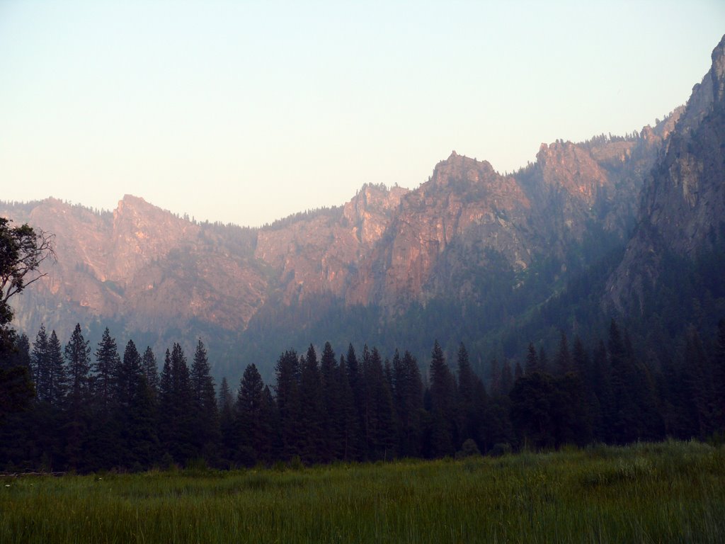 Yosemite Valley - Evening Sun by David Rooney