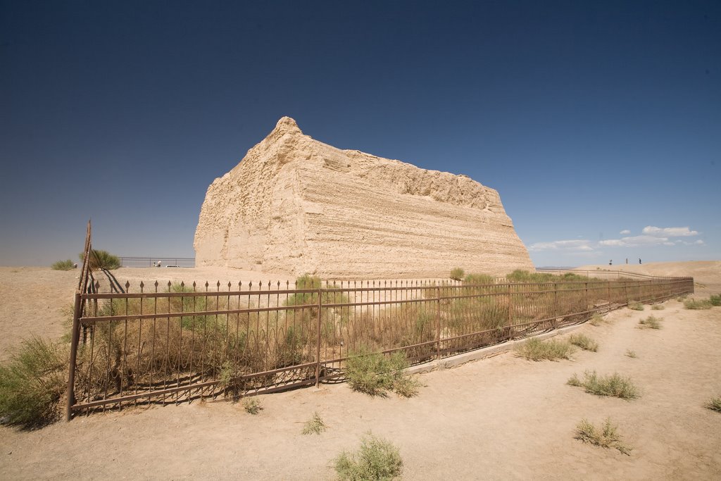 Dunhuang, Jiuquan, Gansu, China by The Longest Way