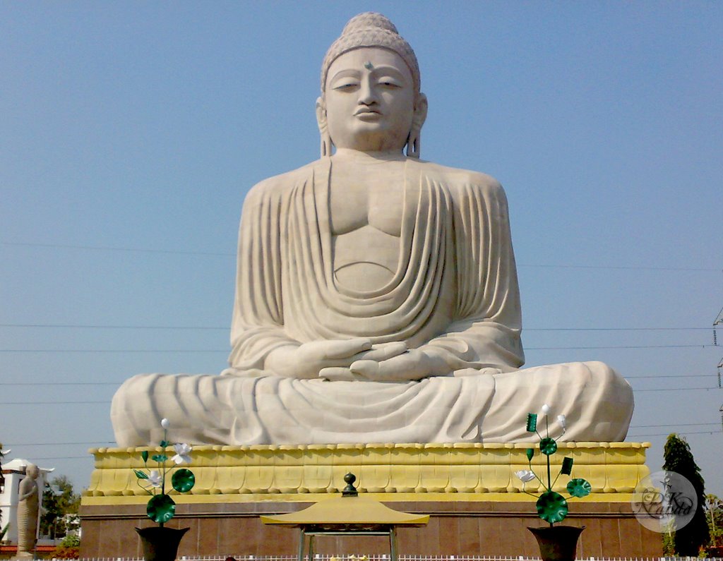 Giant Statue of Buddha..! by dk.nanda