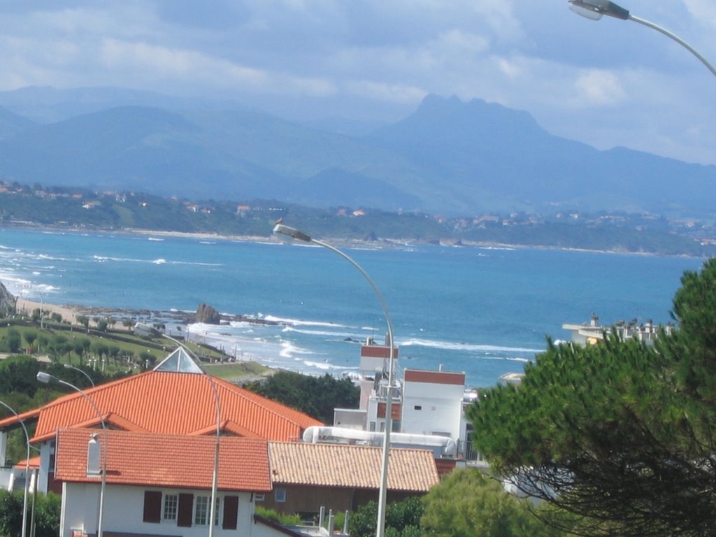 Saint-Jean-de-Luz vue de Guéthary by Claude Malézieux