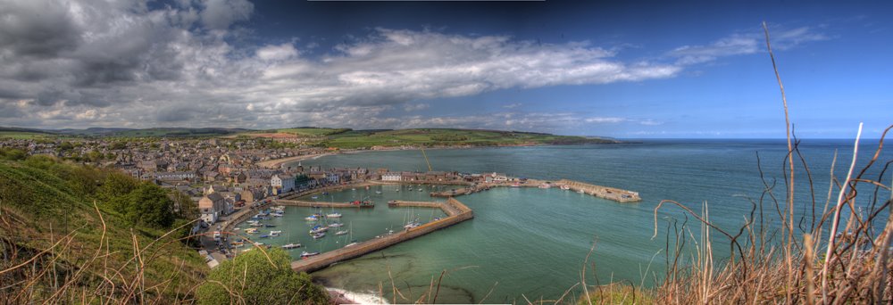 Stonehaven, UK by alecmccutcheon