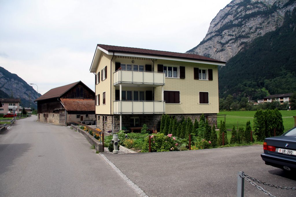 Wohnhaus an der Niederhofenstrasse by vodua