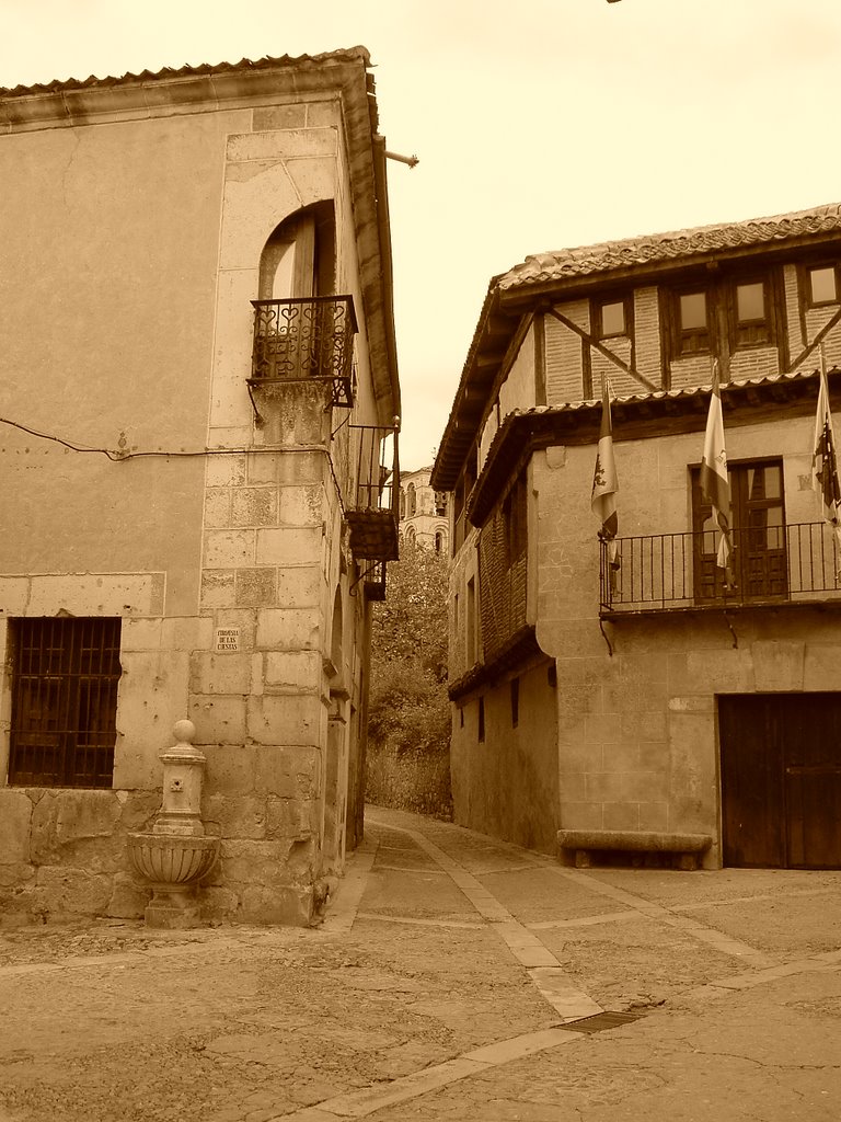 CALLE EN PEDRAZA by JUANJOBUSTA