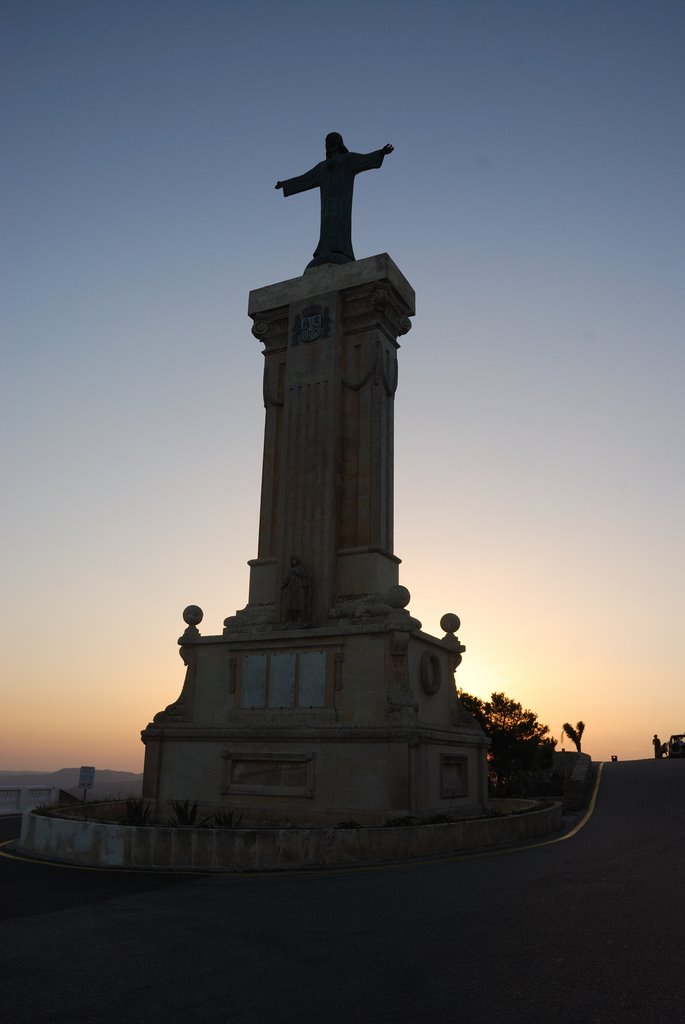 Santuario del Toro by Luis Amor