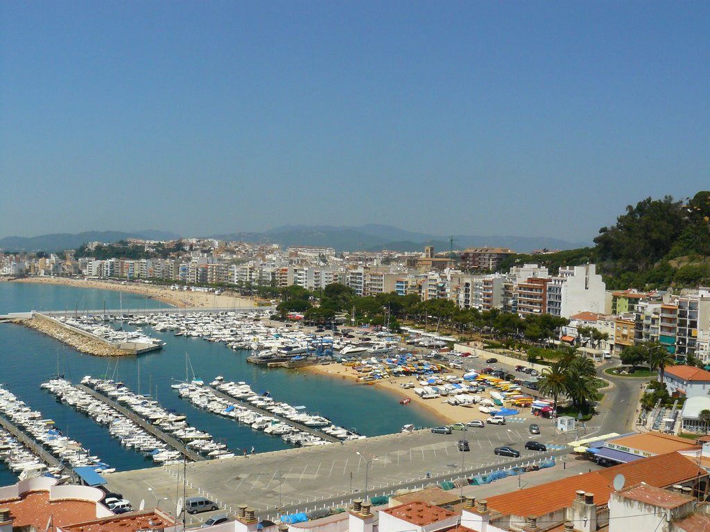 Blanes - widok na port i miasto by Józef Kińczyk