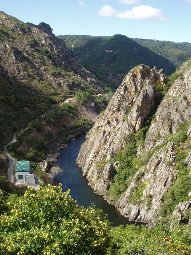 Cañones del Sil by Paco Real