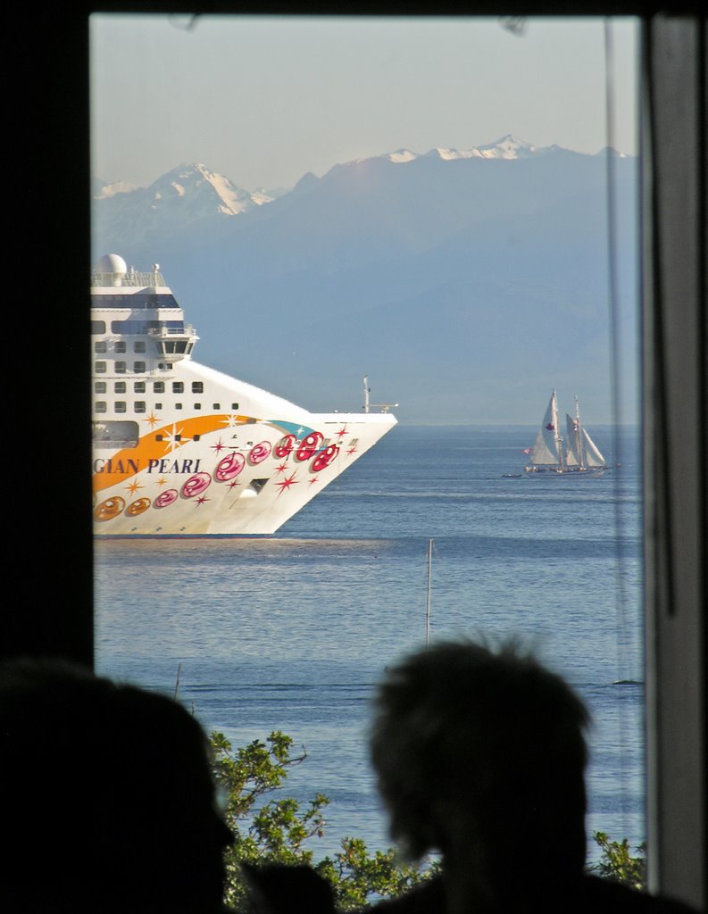 Mock Cannon Battle 02 (Cruise Ship & Maple Leaf from Spinnakers) by Cliff Jennings