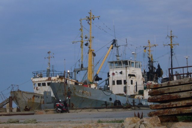 Berdyansk Fisherman-Port by cranchi