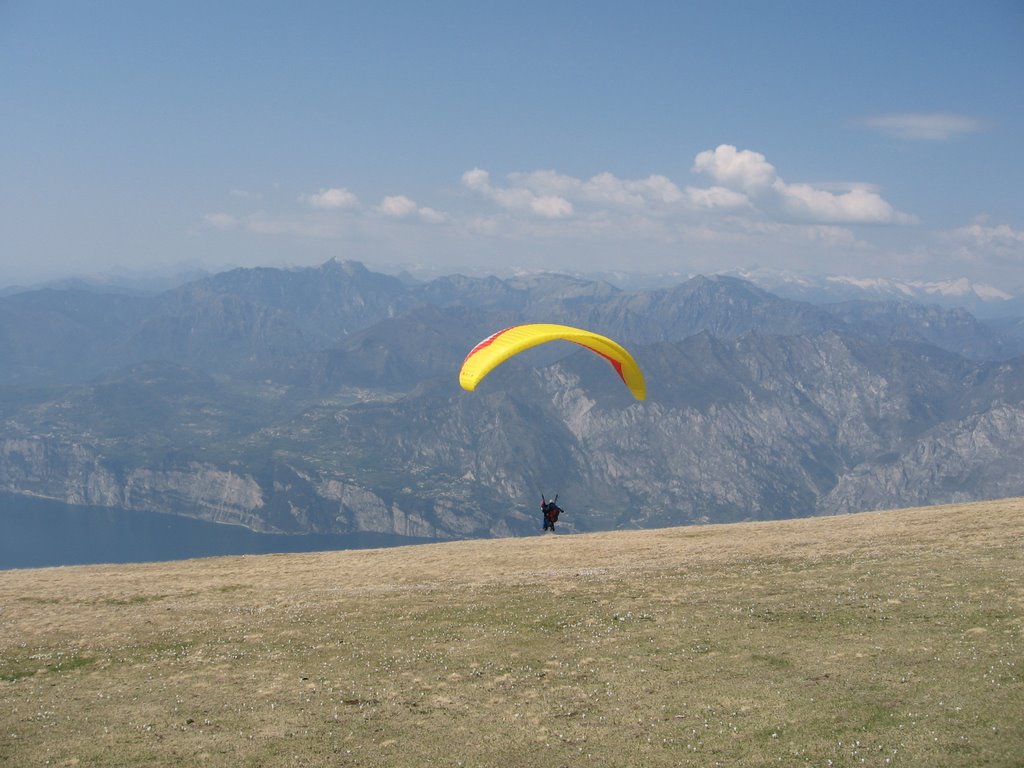 Sprung vom Monte Baldo by Felix Hansen