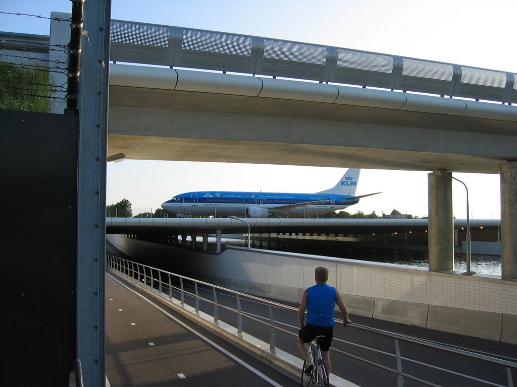 Planes and bridges by fastpaddy