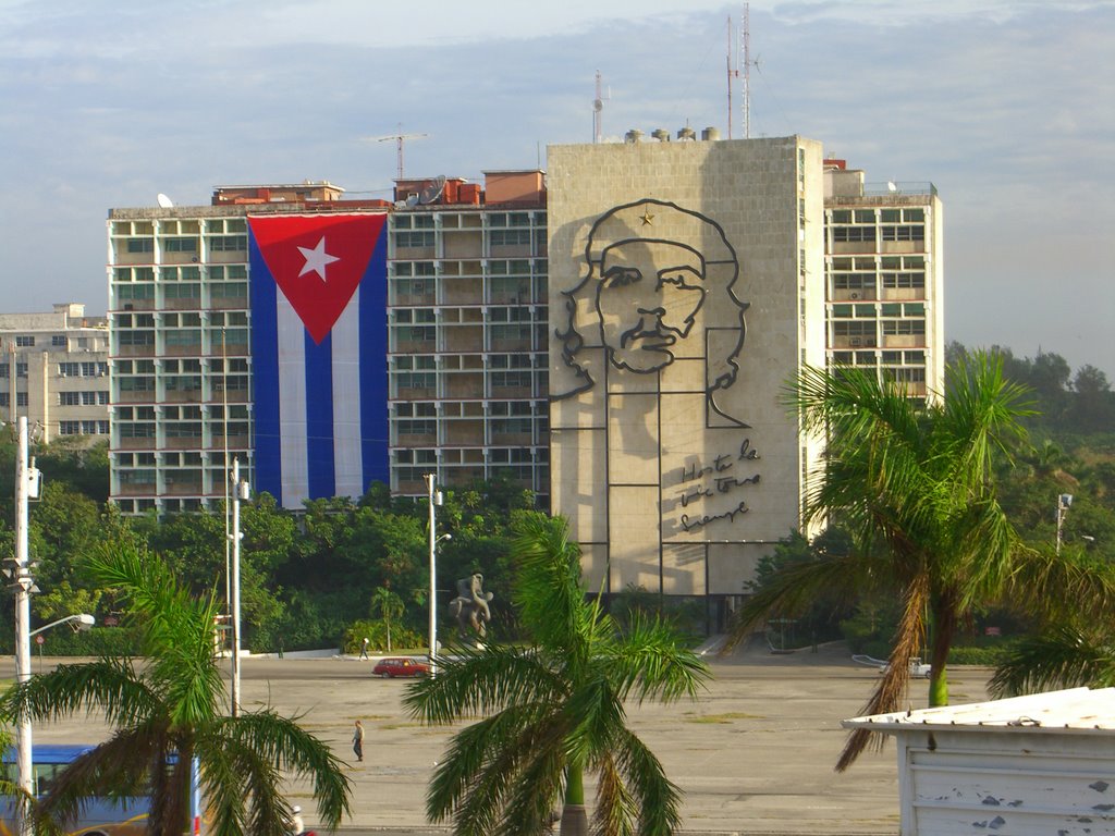 Plaza de la Revolucion by Martin Lyche