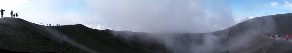 Etna, Crater by Cuchullain