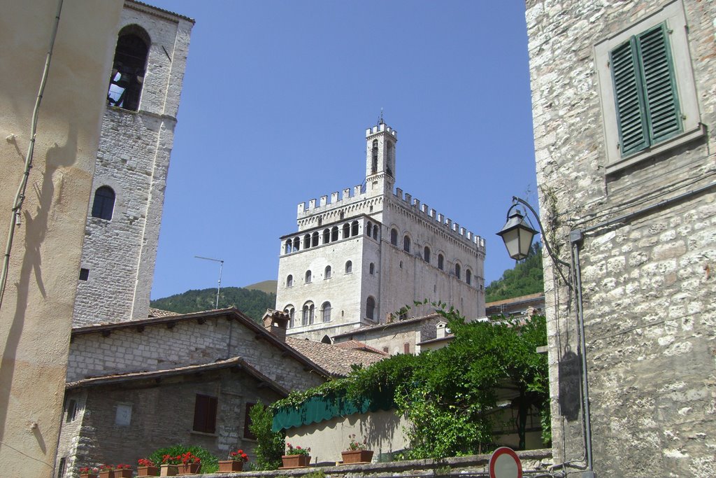 Palazzo dei Consoli by Boldrinigl