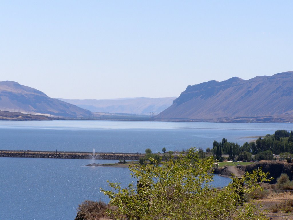 Vantage Fountain from Gingko View Point by C. Harmon