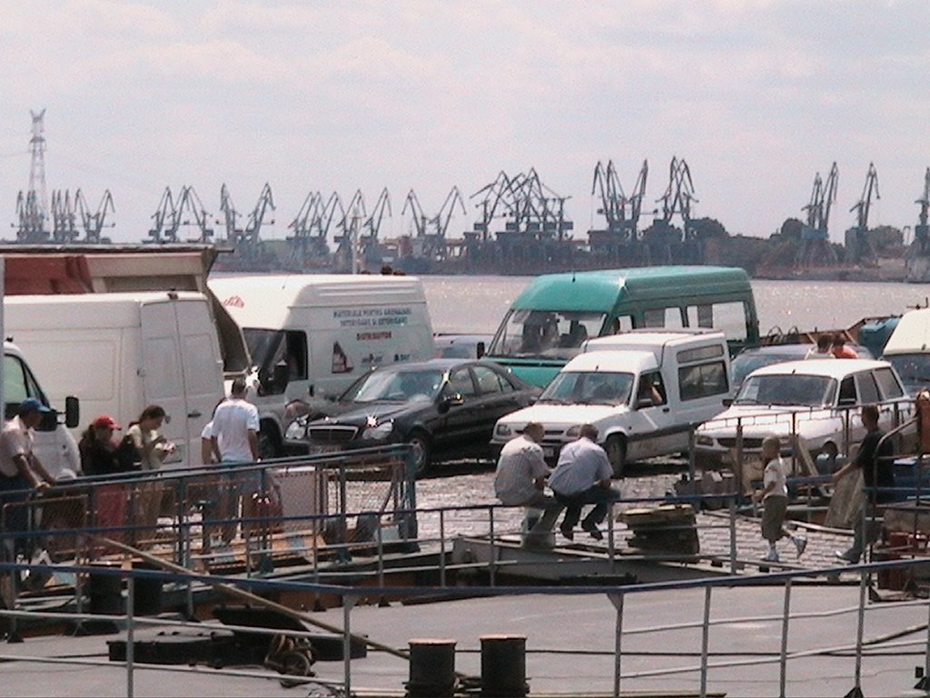 Harbour Galati by Zbughina