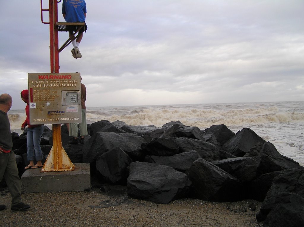 Flood weathered sea by Ian "nux" Barnes