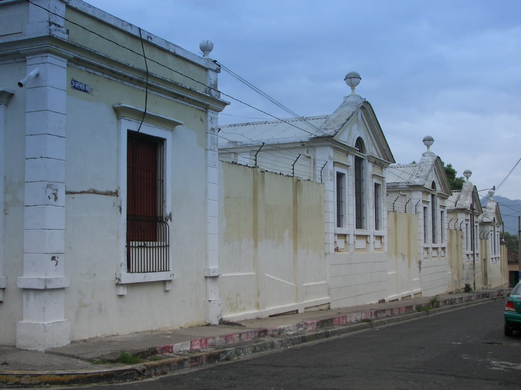 Centro, Santa Ana, El Salvador by QUIQUE MORAN